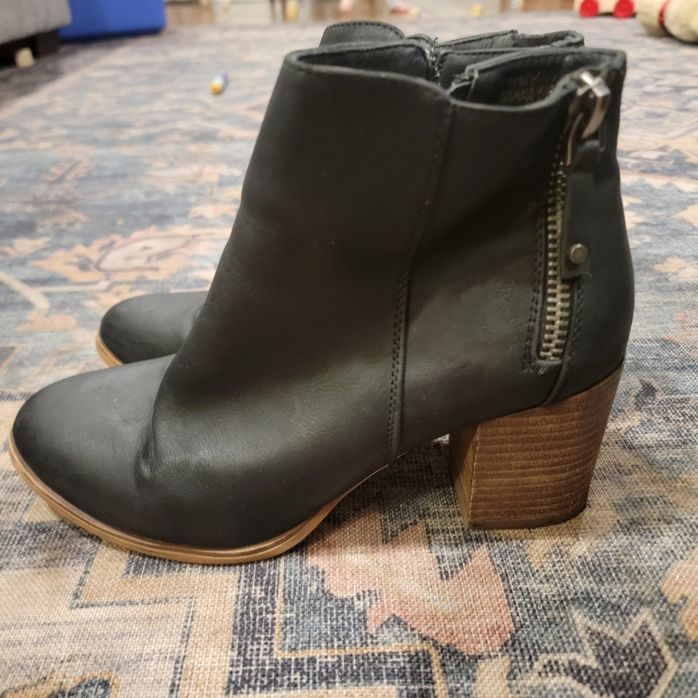 ARider Girl Black Ankle Boots